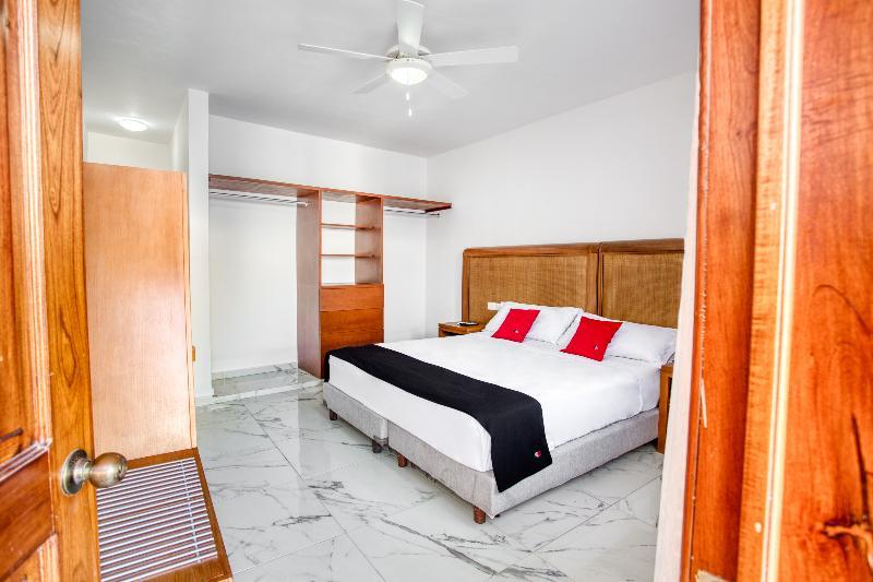 Capital O Hotel Yukon 普拉亚卡门 外观 照片